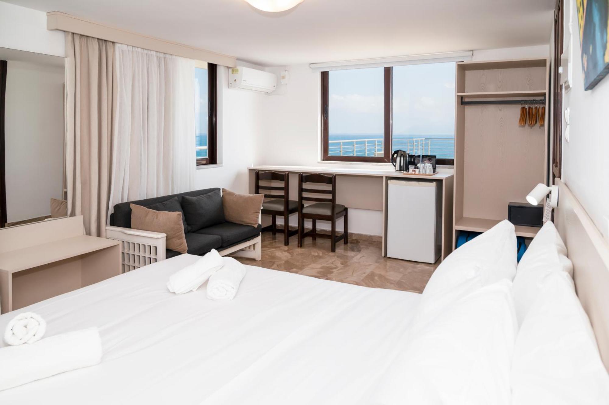 Argo Rooms-Papadakis Kissamos Exterior photo